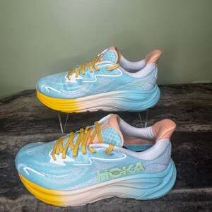 Hoka Clifton 10 Running Shoes in Blue Spark/White